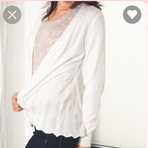 White scalloped pointe Cardigan